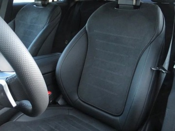 Mercedes GLC C254/X254 Coupe 2.0 220d 197KM 2025 MERCEDES-BENZ GLC 220 d 4-Matic AMG Line 2.0 197KM 2025, zdjęcie 3