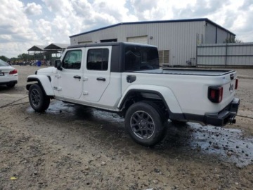 Jeep Gladiator 2023 Jeep Gladiator 2023r., OVERLAND 3.6 Benzyna 285KM, zdjęcie 2