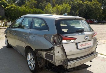 Toyota Auris II 2016 Toyota Auris Okazja 1.8 Hybryda 100KM, zdjęcie 7