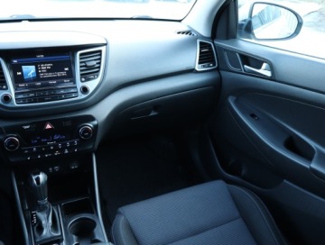 Hyundai Tucson III SUV 2.0 CRDI 185KM 2015 Hyundai Tucson 2.0 CRDi, 182 KM, 4X4, Automat, zdjęcie 7