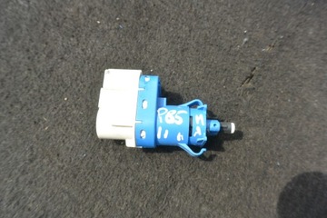 CZUJNIK PEDAŁU HAMULCA TESLA MODEL S 12-16 EU