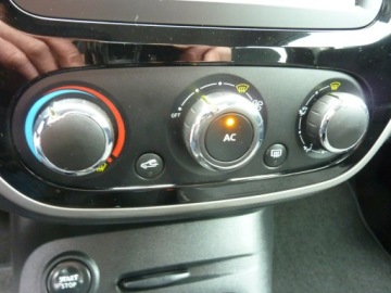 Renault Captur I Crossover 1.5 Energy dCi 90KM 2014 Renault Captur 1.5 DCI, zdjęcie 22