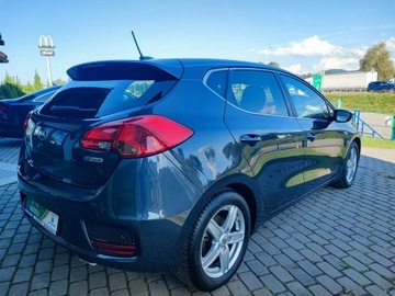 Kia Ceed II Hatchback 5d Facelifting 1.4 DOHC 100KM 2015 Kia Cee&#039;d Bezwypadkowy, kompletna dokumentacja, zdjęcie 6