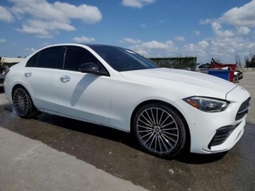 Mercedes 2022 Mercedes-Benz Klasa C 2022, 2.0L, 4x4, od ubezpieczalni 2.0 Benzyna 255KM, zdjęcie 3