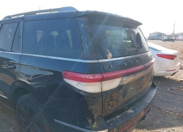 Lincoln Navigator III 2023 Lincoln Navigator 2023r., Reserve, 3.5L, od ubezpieczalni 3.5 Benzyna 446KM, zdjęcie 4