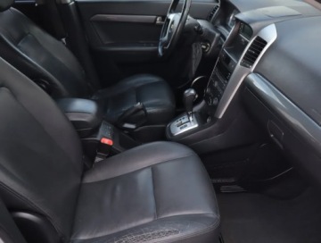 Chevrolet Captiva I 2.0D 150KM 2009 Chevrolet Captiva 2.0 D, 4X4, Automat, 7 miejsc, zdjęcie 8