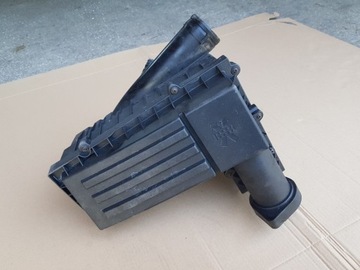 POUZDRO FILTRU VZDUCHU 1.9 TDI 105KM BLS / VW GOLF V AUDI A3 8P PASSAT B6