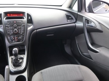 Opel Astra J Hatchback 5d Facelifting 1.6 Twinport ECOTEC 115KM 2014 Opel Astra 1.6 16V, Salon Polska, GAZ, Klima, zdjęcie 7