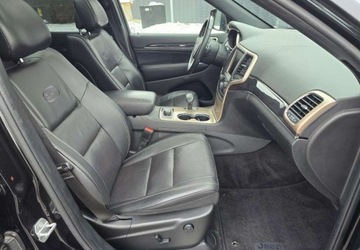 Jeep Grand Cherokee IV Terenowy Facelifting 3.6 V6 286KM 2015 Jeep Grand Cherokee Jeep Grand Cherokee 3.6 V6 Overland EU6 3.6 Benzyna, zdjęcie 35