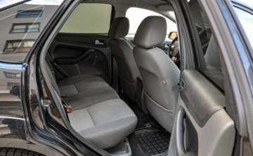 Ford Focus II Coupe-Cabriolet 2.0 Duratec 16V 145KM 2007 Ford Focus 2,0 (145KM) 2007 r. 2.0 Benzyna 145KM, zdjęcie 11