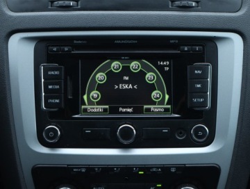 Skoda Octavia II Kombi Facelifting 2.0 TDI CR DPF 140KM 2013 Skoda Octavia 2.0 TDI, 4X4, DSG, Navi, Xenon, zdjęcie 11