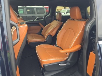 Chrysler Pacifica II 2024 Chrysler Pacifica Pinnacle 2024 3.6 Benzyna 287KM, zdjęcie 13