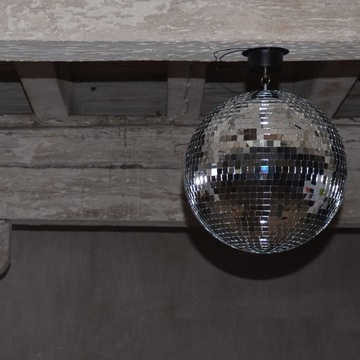 Большой зеркальный шар диаметром 50 см с приводом Firefog для диско-концертов