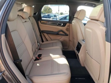 Porsche Cayenne III 2021 Porsche Cayenne S 2021 2.9l 2.9 Benzyna 434KM, zdjęcie 11