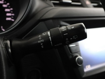 Toyota Avensis III Wagon Facelifting 2015 2.0 D-4D 143KM 2015 Toyota Avensis Executive skóra panorama navi, zdjęcie 31