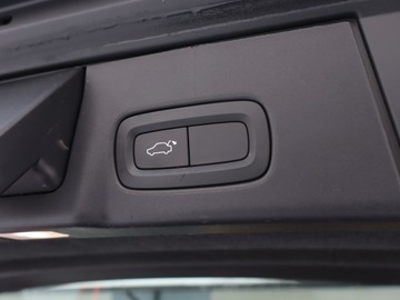 Volvo V90 II Kombi 2.0 D4 190KM 2018 Volvo V90 Cross Country D4 2.0 AWD, Serwis ASO, zdjęcie 17