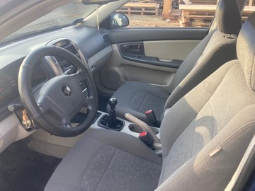 Kia Cerato Sedan 2.0 i 16V 143KM 2005 KIA CERATO liftback 2.0 143 KM, zdjęcie 16