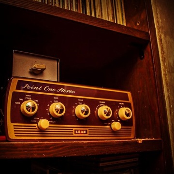 LEAK STEREO 130 + СТЕРЕО НАБОР ВЫСОКОГО КЛАССА CDT