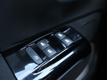 Citroen C3 III Hatchback Facelifting 1.2 PureTech 83KM 2020 Citroen C3 1.2 PureTech, Salon Polska, Klima, zdjęcie 16