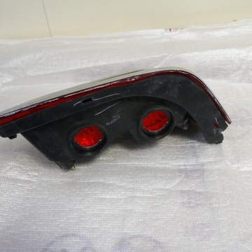 Honda Goldwing GL1800 Фонарь багажника центральный ПРАВЫЙ