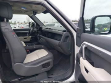 Land Rover Defender IV (L663) 2024 Land Rover Defender p400 x-dynamic se, 2024r., 4x4, 3.0L 3.0 Benzyna 395KM, zdjęcie 8