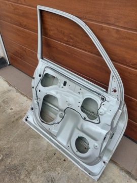 DVEŘE LEVÝ PŘEDNÍ SUZUKI GRAND VITARA II 05-14R