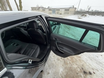 Opel Insignia I Country Tourer 2.0 CDTI Ecotec 163KM 2014 Opel Insignia Country Tourer 2.0 CDTI 163KM Navi, zdjęcie 25