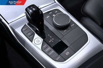 BMW Seria 3 G20-G21 Limuzyna 2.0 330i 258KM 2022 BMW Seria 3 330iFV23LED Fog lightsSkorzana Kierownica MFotele Sportowe, zdjęcie 5