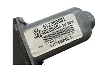 MOTOREK OKNO PŘEDNÍCH LEVÝCH DVEŘE VW 6Y2959801 1.9L DIESEL 2008