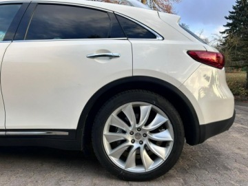 Infiniti QX70 3.7 V6 320KM 2017 Infiniti QX70 S Premium 3.7 V6 320KM | PO REMONCIE, zdjęcie 19