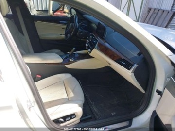 BMW Seria 5 G30-G31 2019 BMW Seria 5 2019r., 540i, xDrive, od ubezpieczalni 3.0 Benzyna 335KM, zdjęcie 8