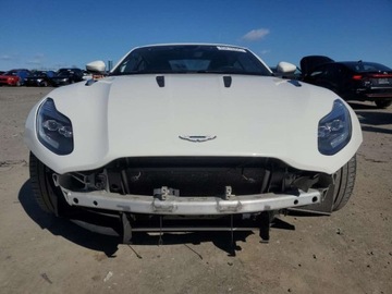Aston Martin DB11 2017 Aston Martin DB11 2017 5.2l 5.2 Benzyna 600KM, zdjęcie 5