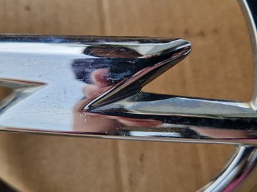 CHRÓM MŘÍŽKY MASKA OPEL MERIVA B PŘED FACELIFT 13267726