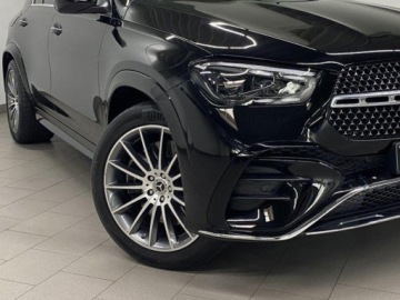 Mercedes GLE V167 SUV Facelifting 3.0 450d 367KM 2026 MERCEDES-BENZ GLE 450 d 4-Matic AMG Line 3.0 (367KM) 2026, zdjęcie 4