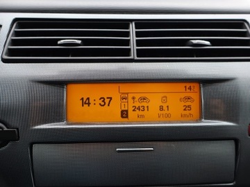 Citroen C4 I Hatchback Facelifting 1.4 16v 88KM 2009 Citroen C4 1.4 16V, Klima, Tempomat, zdjęcie 11