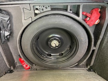 Volkswagen Tiguan I SUV Facelifting 2.0 TDI CR DPF BlueMotion 110KM 2015 Volkswagen Tiguan Volkswagen Tiguan 2.0TDI Salon Polska 2.0 Diesel 110KM, zdjęcie 32