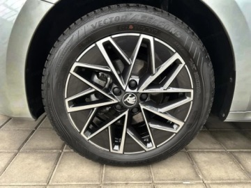 Skoda Octavia IV Liftback 1.5 TSI EVO 150KM 2026 SKODA Octavia Drive Selection 1.5 TSI mHEV DSG 150KM 2026, zdjęcie 11