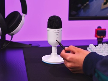 ИГРОВОЙ USB-МИКРОФОН КОМПАКТНЫЙ ПК со светодиодной подсветкой RGB PS5 Streaming TWITCH БЕЛЫЙ