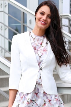 КОРОТКИЙ СВАДЕБНЫЙ ПИДЖАК ФОРМАЛЬНОГО КРОЯ ЭКРУ 48