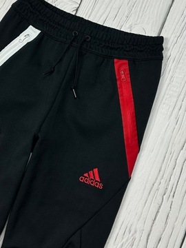 ADIDAS x MANCHESTER UNITED Bawełniane Spodnie Dresy Joggery Męskie Logo r S