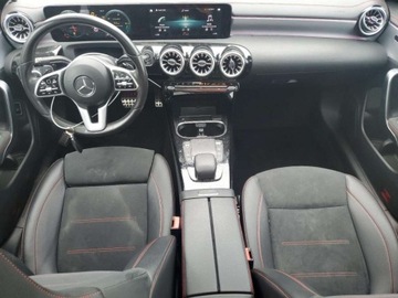Mercedes CLA C118/X118 2022 Mercedes-Benz CLA 250 4Matic 2022 2.0l 2.0 Benzyna 221KM, zdjęcie 4