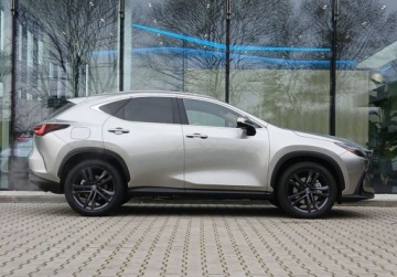 Lexus NX II SUV Facelifting 2.5 450h+ 309KM 2025 Lexus NX NX 450h Prestige Design Tazuna AWD FV23 Demo ASO, zdjęcie 3
