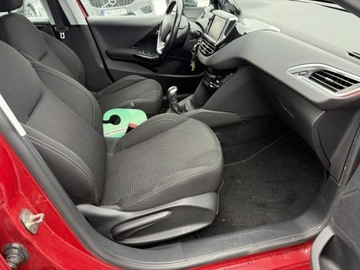 Peugeot 208 I Hatchback 5d Facelifting 1.2 PureTech 82KM 2015 Peugeot 208 Klimatronik*, zdjęcie 10