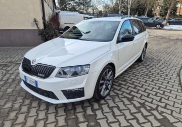 Skoda Octavia III RS Kombi 2.0 TDI 184KM 2014 Skoda Octavia 2.0 TDI RS 184km Canton skora bez rdzy NAVI 2.0 Diesel 184KM