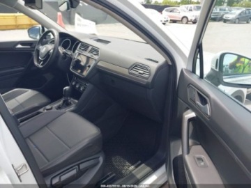 Volkswagen Tiguan II SUV Facelifting 2.0 TSI 190KM 2021 Volkswagen Tiguan 2021 VOLKSWAGEN TIGUAN 2.0 Benzyna 190KM, zdjęcie 5