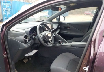 Toyota C-HR II SUV Plug-In 2.0  223KM 2024 Toyota C-HR PLUG-in Okazja 2.0 Hybryda Plug-in 223KM, zdjęcie 30