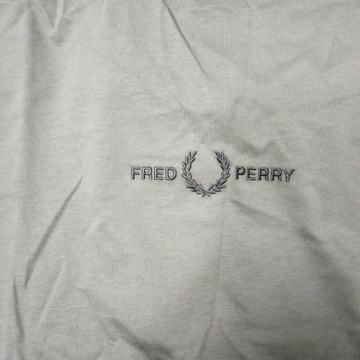 Fred Perry T-shirt w kolorze khaki z haftowanym wzorem XL