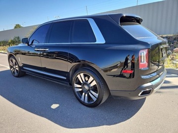 Rolls-Royce 2022 Rolls-Royce Cullinan 2022 6.8l 6.8 Benzyna 563KM, zdjęcie 1