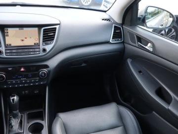 Hyundai Tucson III SUV 1.6 T-GDI 177KM 2016 Hyundai Tucson 1.6 T-GDI, Salon Polska, zdjęcie 7