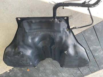 NÁDRŽ PALIVA A2214704201 MERCEDES W216 W221 BENZÍN